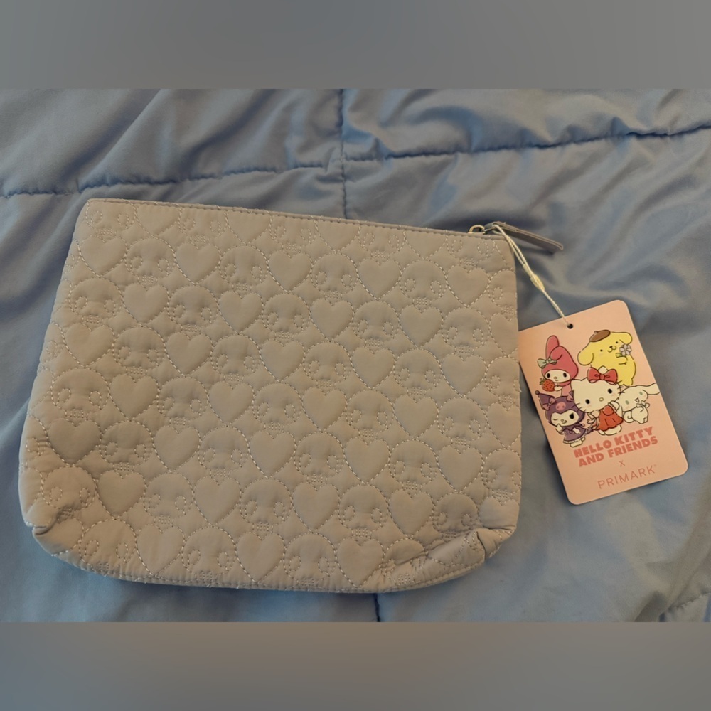 Primark Quilted Lavender Heart Hello Kitty Kuromi Pouch Cosmetic Makeup Bag - Picture 3 of 5